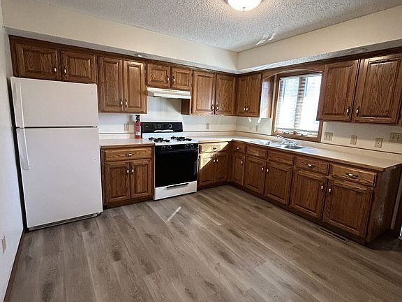 3rd image of 516 E Monroe St APT A