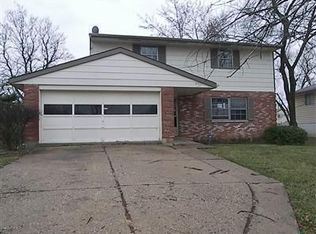 977 W Kemper Rd, Cincinnati, OH 45240