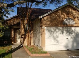 9859 Misty Plain Dr, San Antonio, TX 78245
