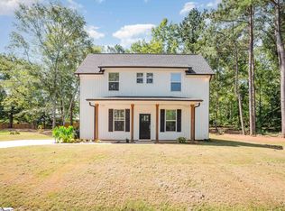208 Big Woods Cir, Belton, SC 29627