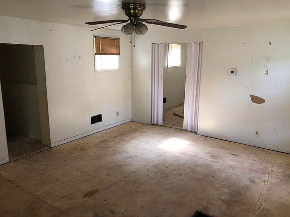 5th image of 542 Campbell Ave