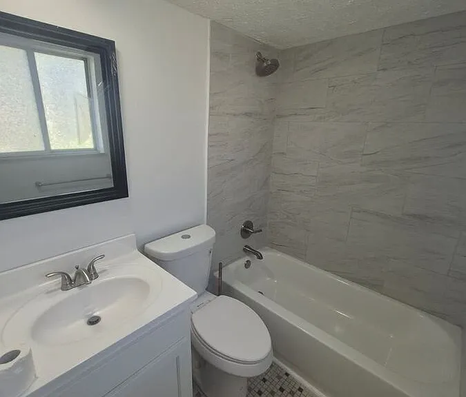 920 Highland Ave #13 — Photo 6