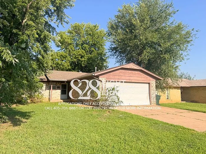 4103 N Oak Grove Dr — Photo 1