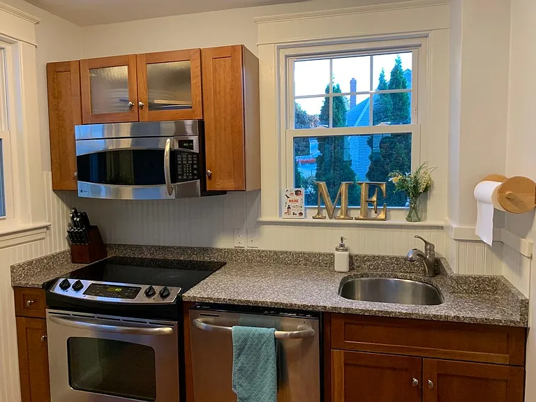 10 Fern Ave — Photo 28