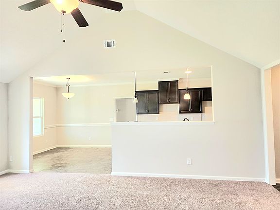 4th image of 3143 Easton Dr