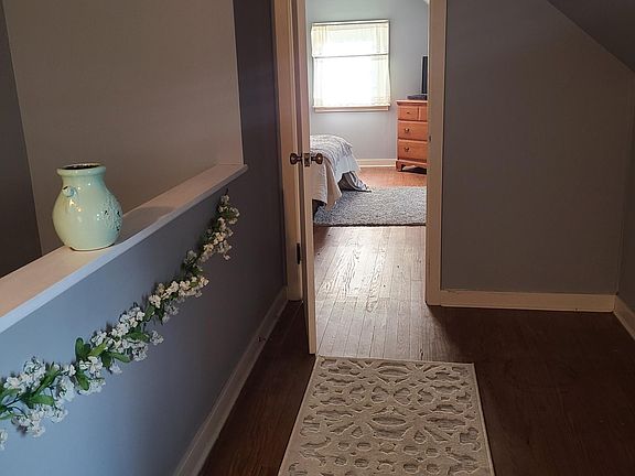 Entrance to bedroom