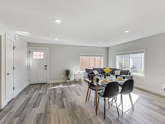 3rd image of 3671 24th St #1