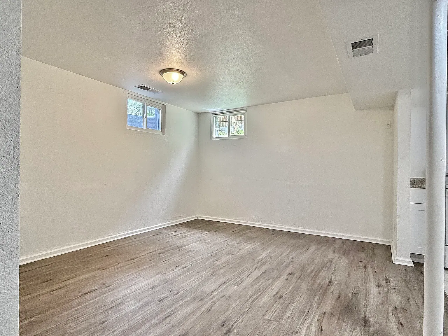 2 bed, 850 sqft, $1,650 — Photo 3