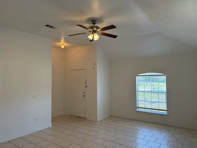 5500 David Strickland Rd — Photo 5