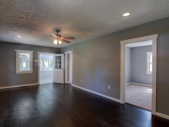 4th image of 1406 Norton Ave