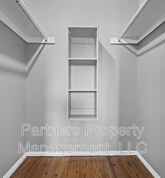 825 N Leverett Ave #2 — Photo 17