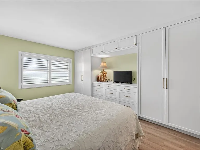 3443 Gulf Shore Blvd N #809 — Photo 16