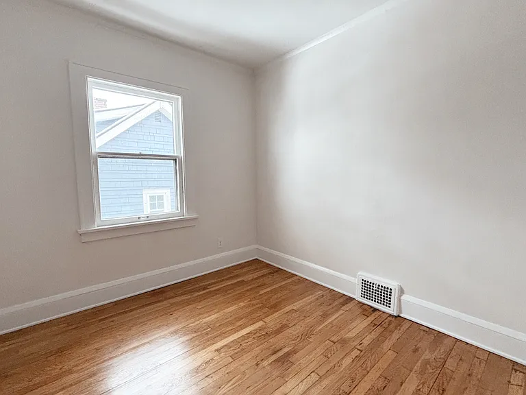 2132 Waterbury Rd #UP — Photo 12