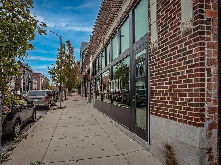 The Milton — Photo 10