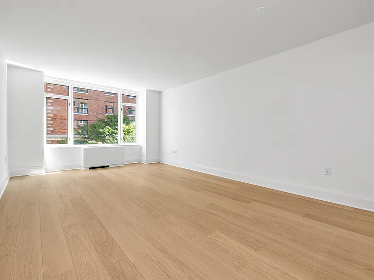 210 Warren St #5Q — Photo 9