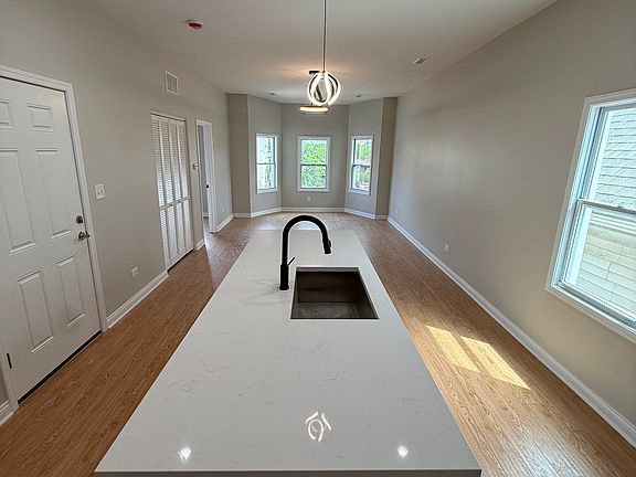 3rd image of 4919 W 31st St APT 2F