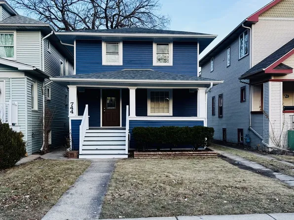 744 N Cuyler Ave, Oak Park, IL 60302