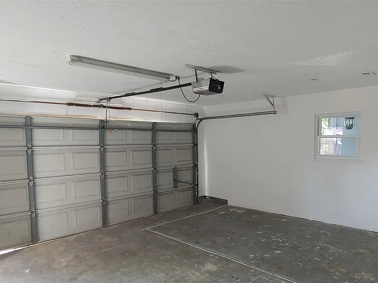 20230 Regents Corner Dr — Photo 2