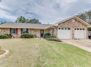 1210 Wisteria Ln, Long Beach, MS 39560