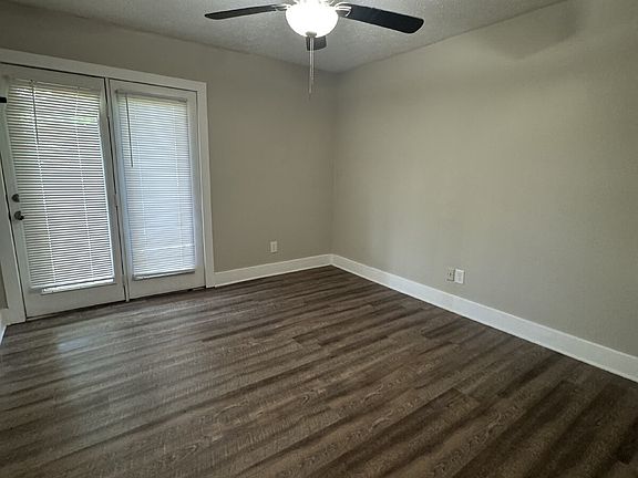 5th image of 3853 Trotter Rd