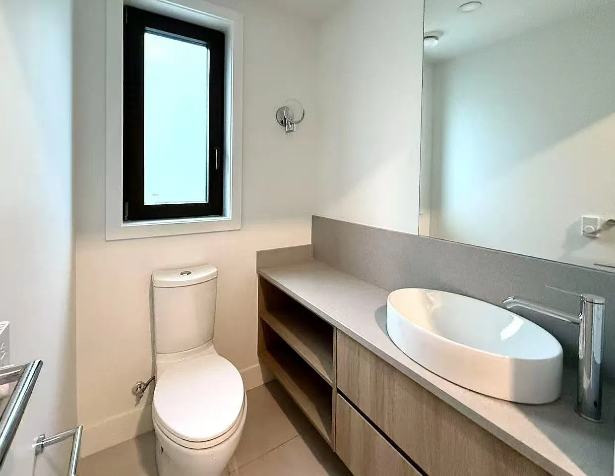 3 bed, 2.5 bath, 1492 sqft, $4,600 — Photo 3