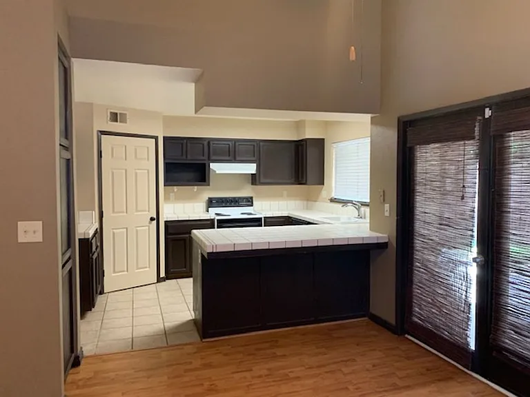 5609 Silver Crossing St — Photo 5
