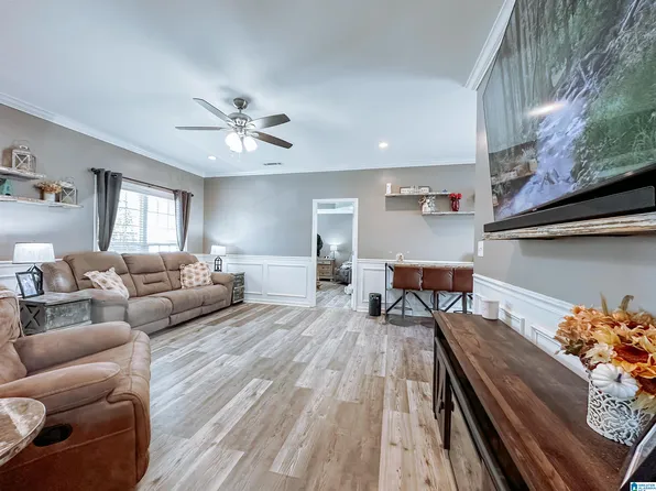 3105 7th Ave N, Pell City, AL 35125