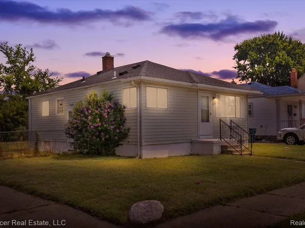 22174 Rein Ave, Eastpointe, MI 48021
