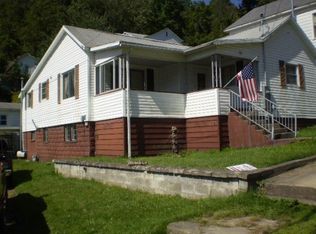 69 Richwood Rd, Richwood, WV 26261