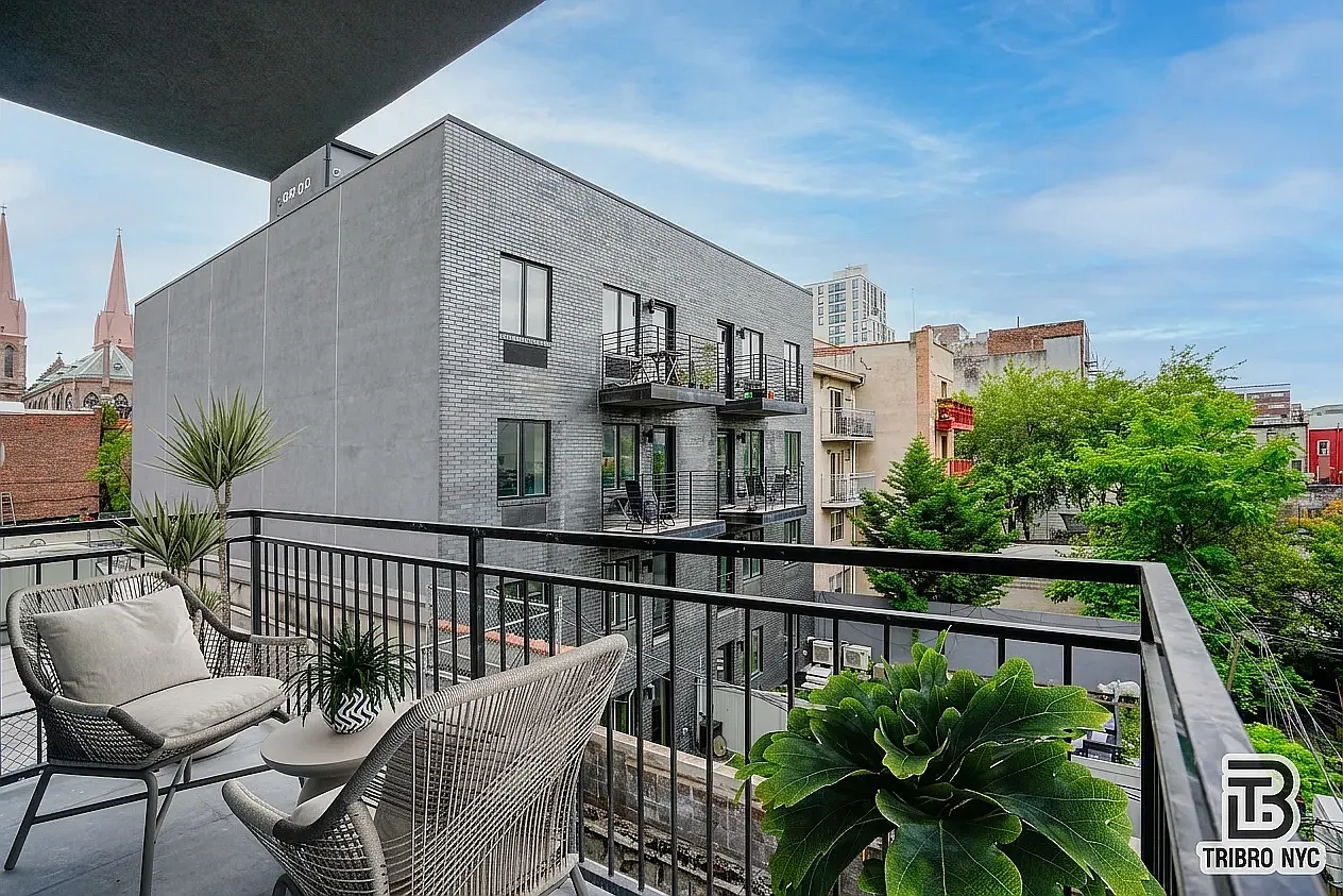 477 Lexington Avenue — Photo 1