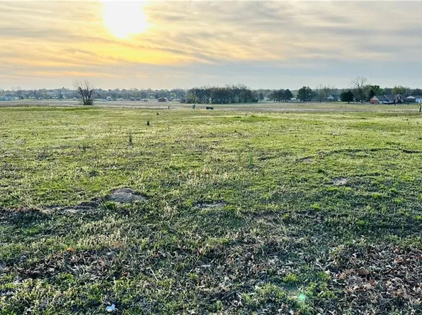 Wilshire Dr Lot 5, Prague, OK 74864