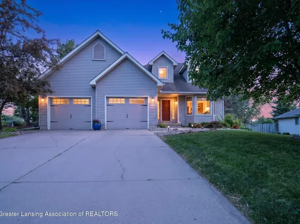 6608 French Creek Dr, Lansing, MI 48917