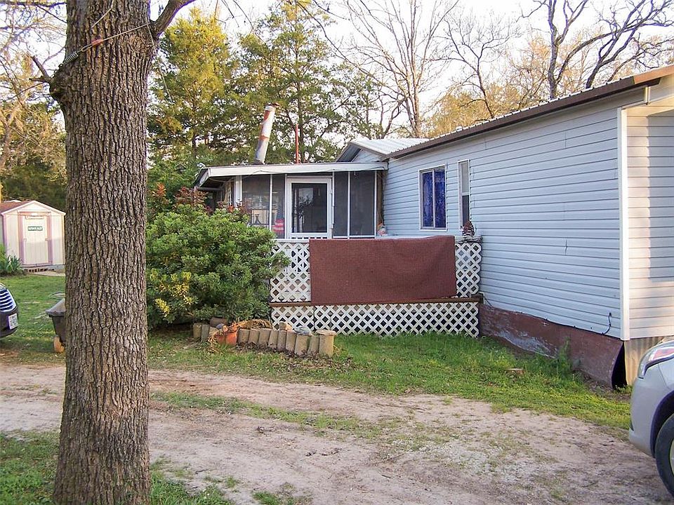 1st image of 61A Outback Aly