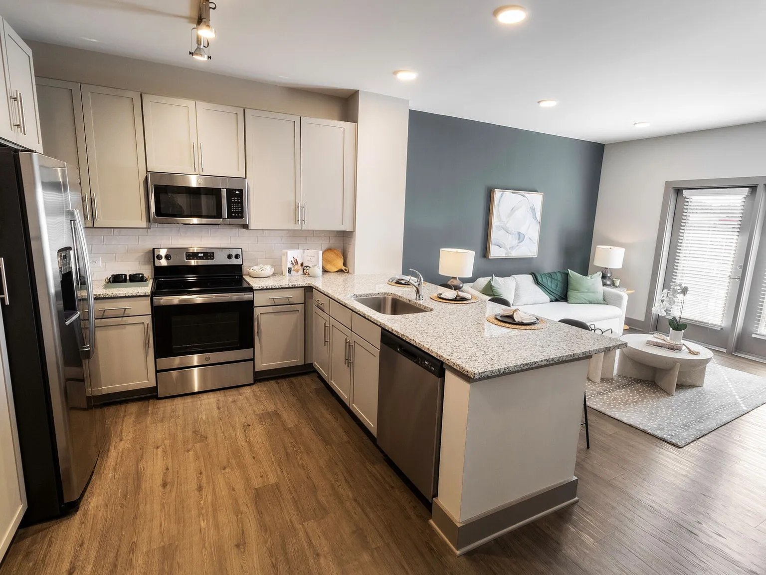 The Perry Residences — Photo 3