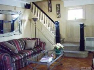 11131 200th St, Saint Albans, NY 11412