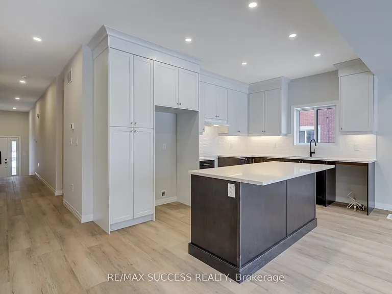 147 Siebert Ave — Photo 11