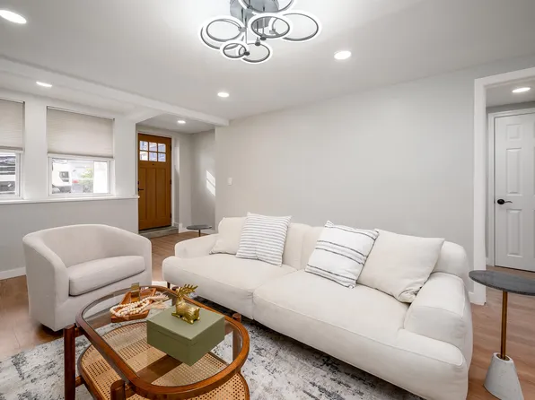 70 Bowers Street image 10 of 35