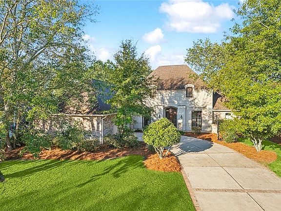 3rd image of 481 Aspen Ln