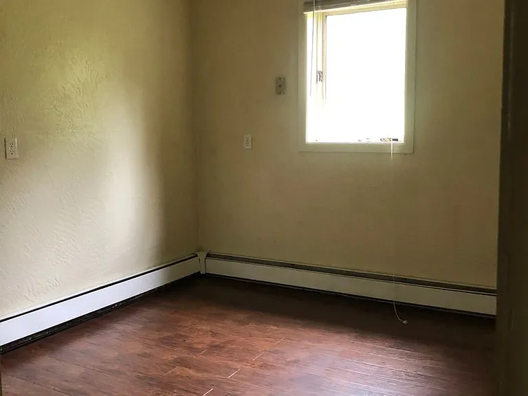 2084 Jackson St — Photo 6