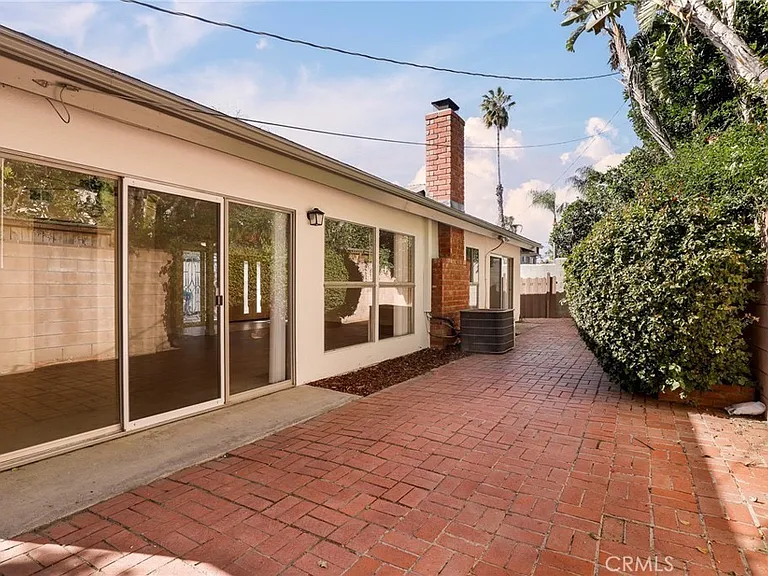 20017 Hemmingway St — Photo 34