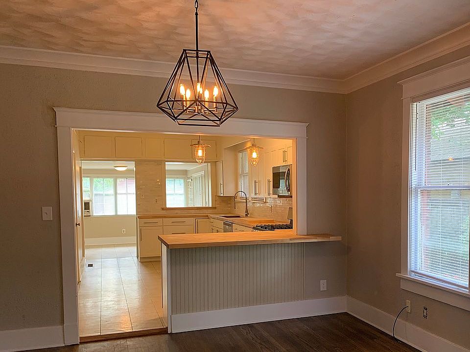 1st image of 915 Kensington Pl