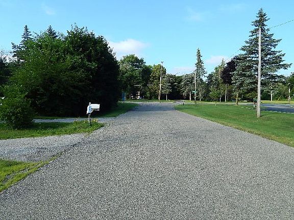 4th image of 6589 Dalton Dr