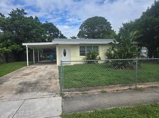 301 NW 16th Ct, Boynton Beach, FL 33435
