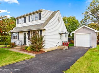 507 Apple Blossom Rd, Easton, PA 18040
