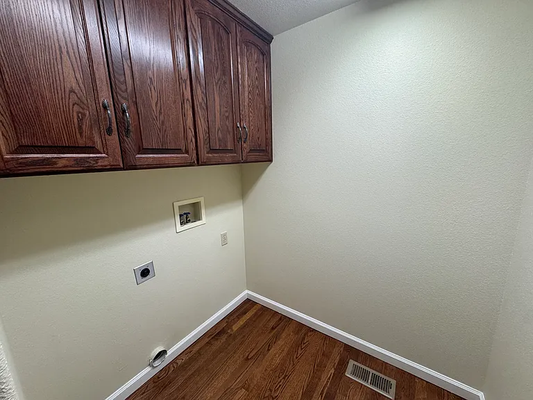 255 Circle Dr — Photo 12