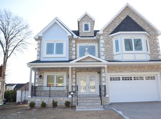 49 Wright St, Iselin, NJ 08830