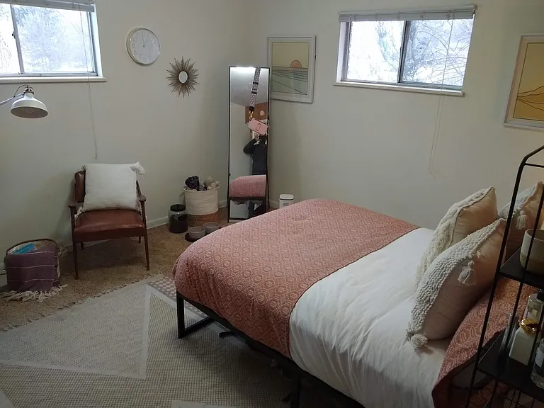 2 Bedrooms