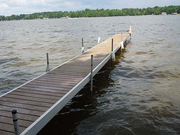 3rd image of 783 Kaypat Dr