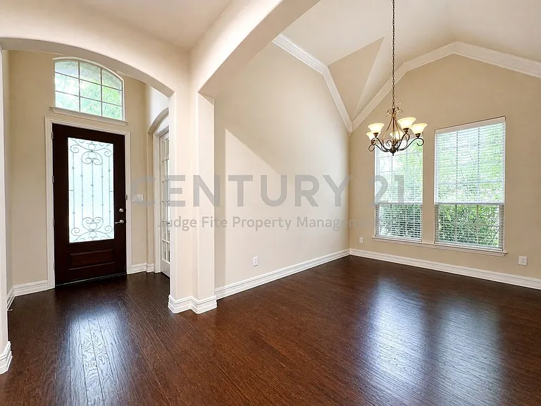 12481 Pleasant Hill Ln — Photo 5