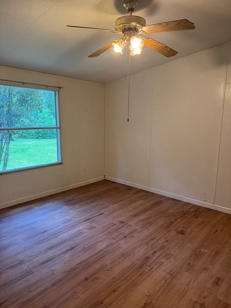 Master Bedroom - 42486 N Bardwell Rd